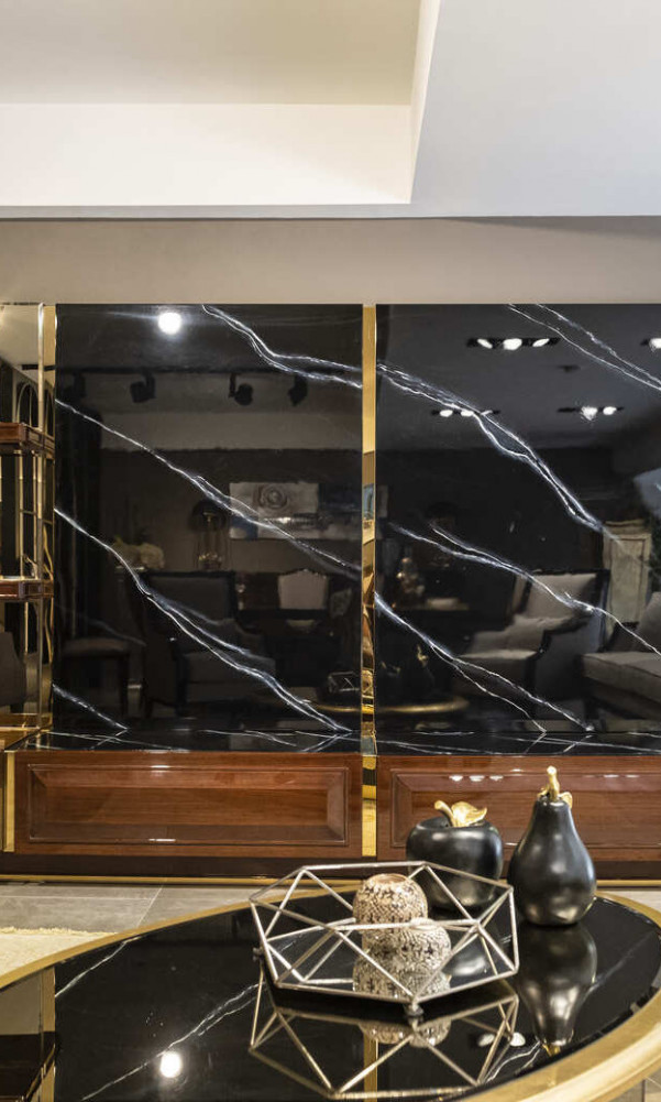 طاولات التلفزيون